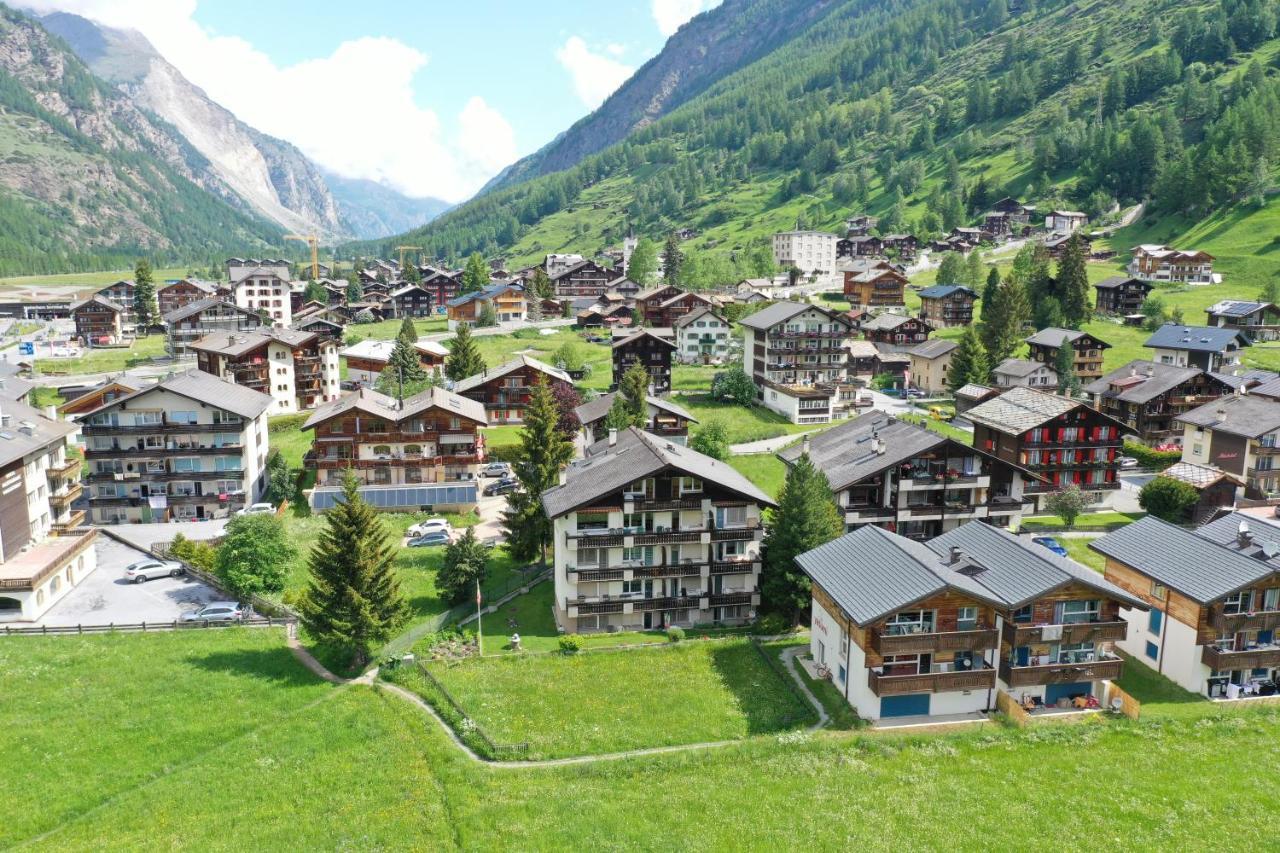 Enjoy The View Close To Zermatt With Parking Täsch